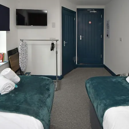 Stay At Shobnall Road Rooms And Studios Burton Exterior photo